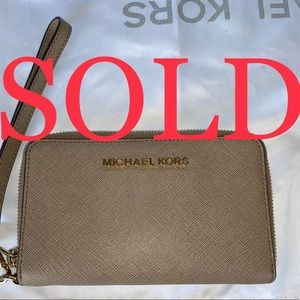 Michael Kors Wrislet